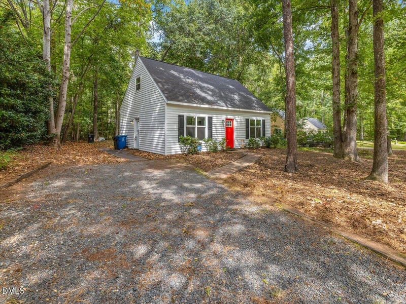 19 Meadhall Ct, Durham, NC 27713