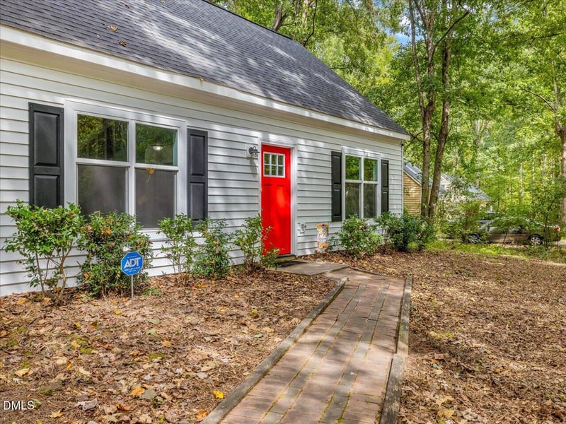 19 Meadhall Ct, Durham, NC 27713