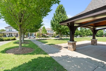 19 Pokeberry Bend Dr, Chapel Hill, NC 27516