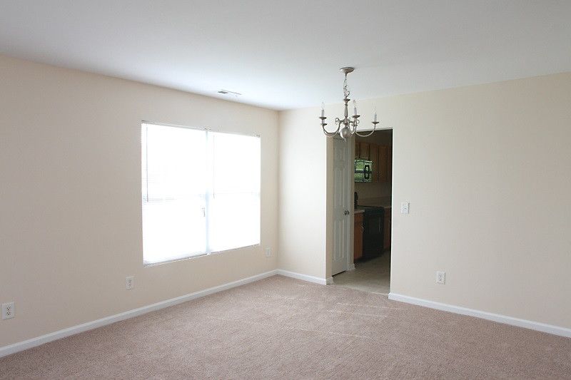19 Red Sunset Ln, Durham, NC 27703
