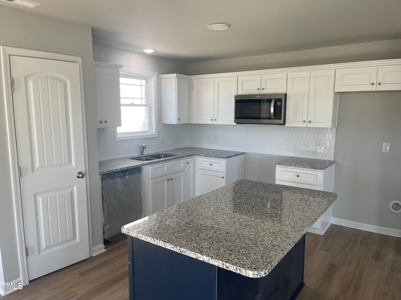 19 Shiloh Dr, Lillington, NC 27546
