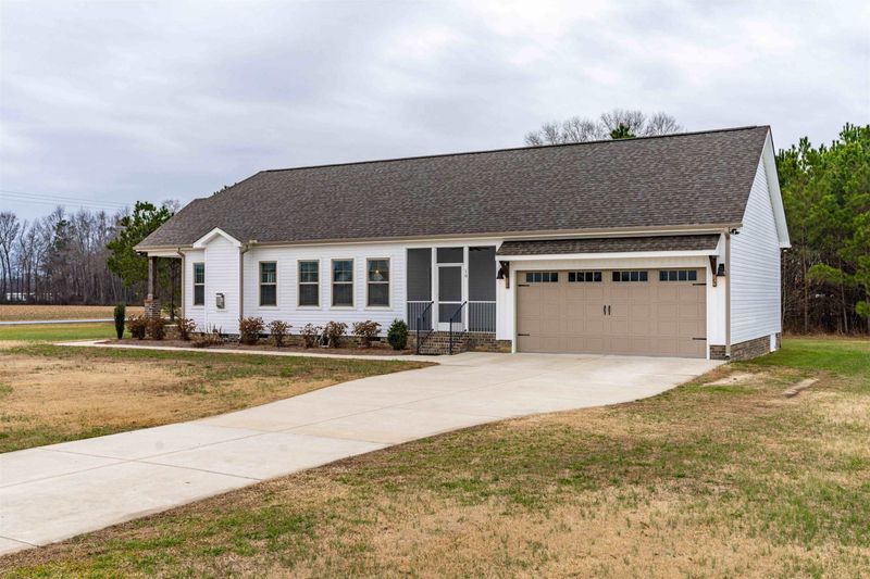 19 Whistle Stop Ln, Smithfield, NC 27577
