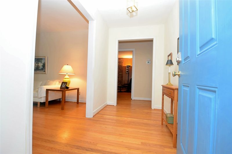 19 Winthrop Ct, Durham, NC 27707