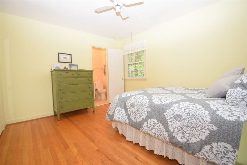 19 Winthrop Ct, Durham, NC 27707