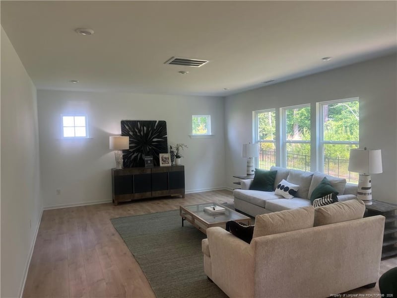 190 Hickory Grove Dr, Sanford, NC 27330