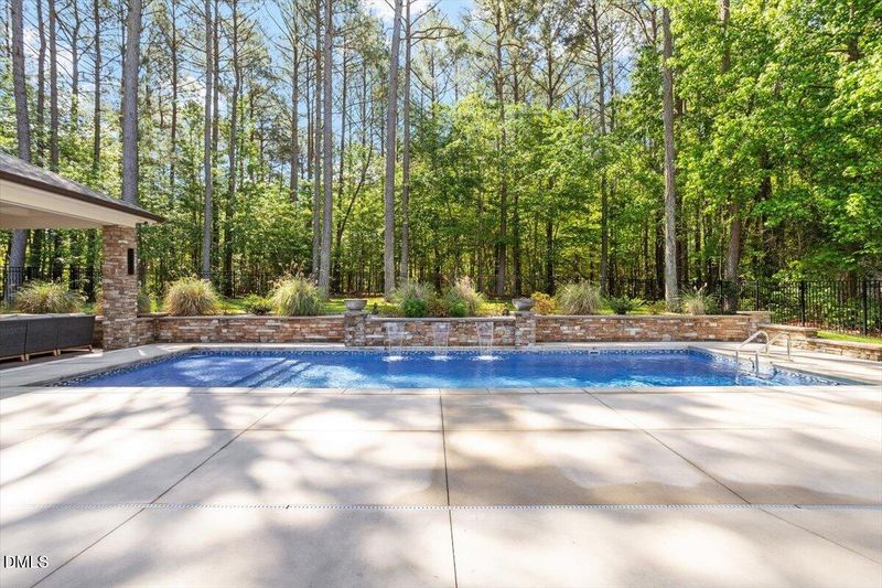 190 River Watch Ln, Youngsville, NC 27596