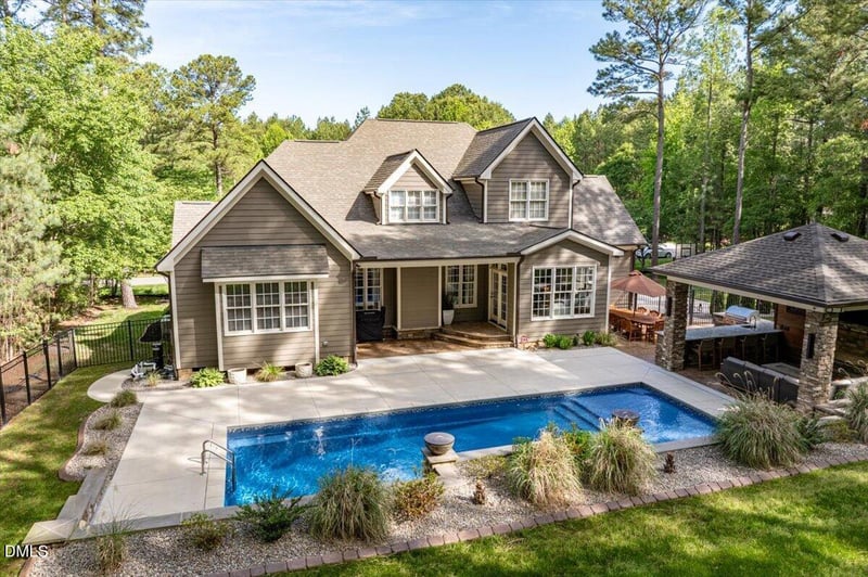 190 River Watch Ln, Youngsville, NC 27596