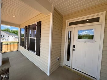 190 Sage Ln, Four Oaks, NC 27524