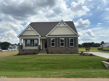 190 Sage Ln, Four Oaks, NC 27524