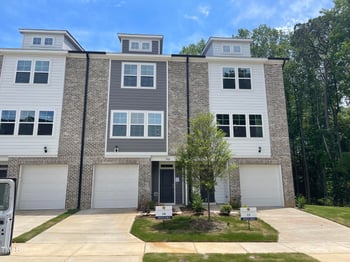 1900 Fishamble St, Fuquay Varina, NC 27526
