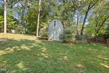 1900 Hillock Dr, Raleigh, NC 27612