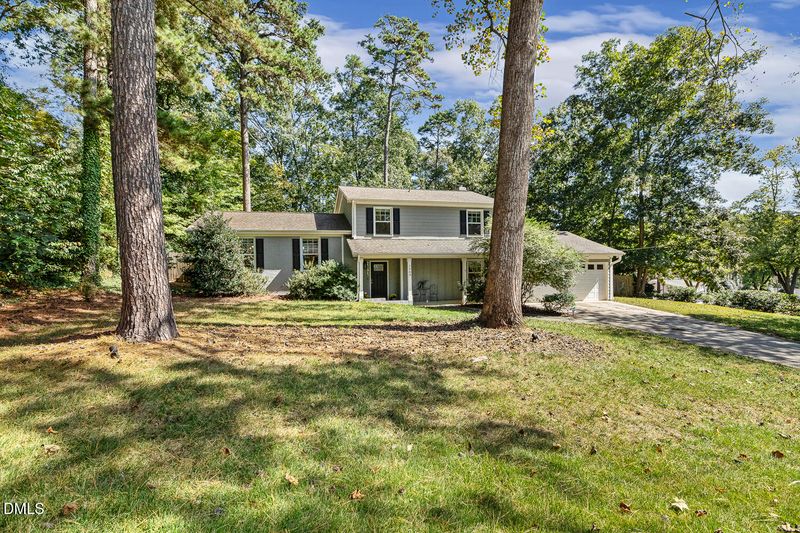 1900 Hillock Dr, Raleigh, NC 27612
