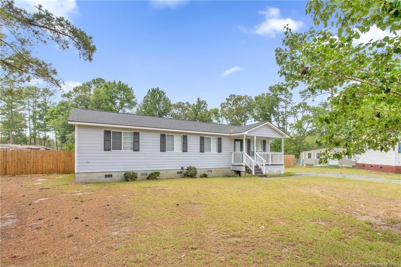 1900 John Hall Rd, Fayetteville, NC 28312