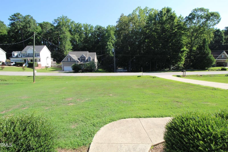 1900 Lennox Dr, Garner, NC 27529