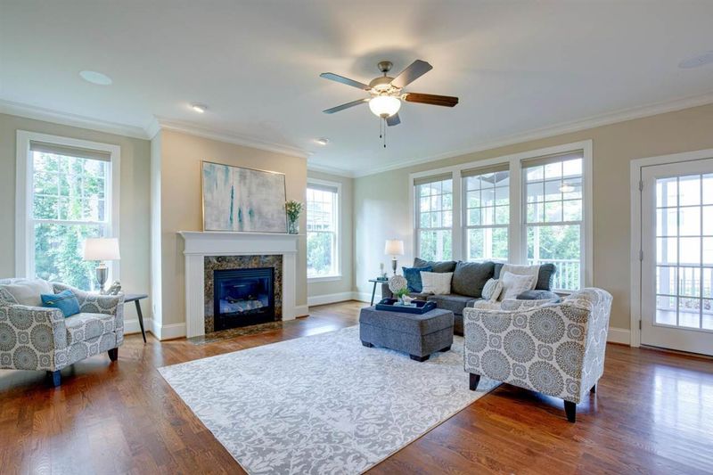 1900 Napoli Dr, Apex, NC 27502