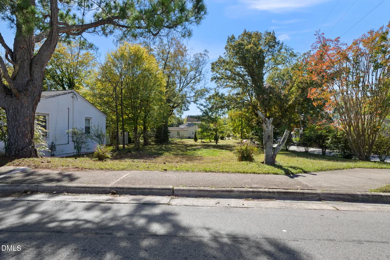 1900 Oakwood Ave, Raleigh, NC 27610