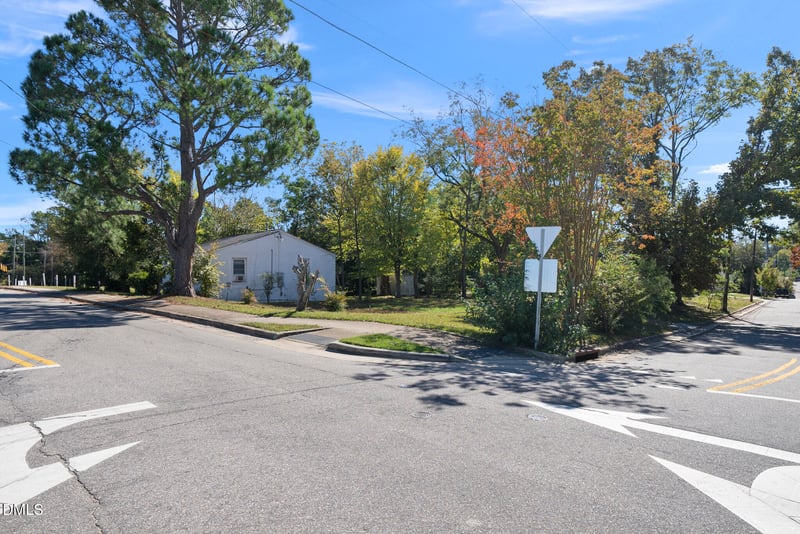 1900 Oakwood Ave, Raleigh, NC 27610