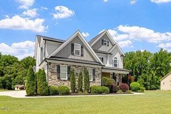 1900 Offside Ct, Fuquay Varina, NC 27526