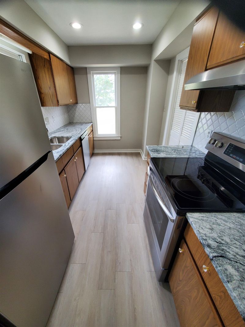 1900 Summerdale Dr, Raleigh, NC 27604