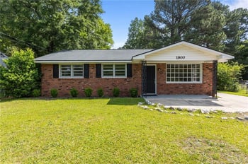 1900 Torrey Dr, Fayetteville, NC 28301