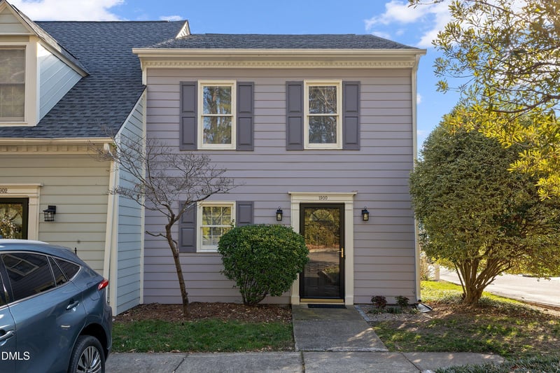 1900 Township Cir, Raleigh, NC 27609