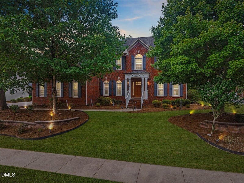 1900 Whittington Dr, Raleigh, NC 27614