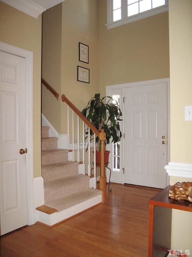 1901 Amity Hill Ct, Raleigh, NC 27612
