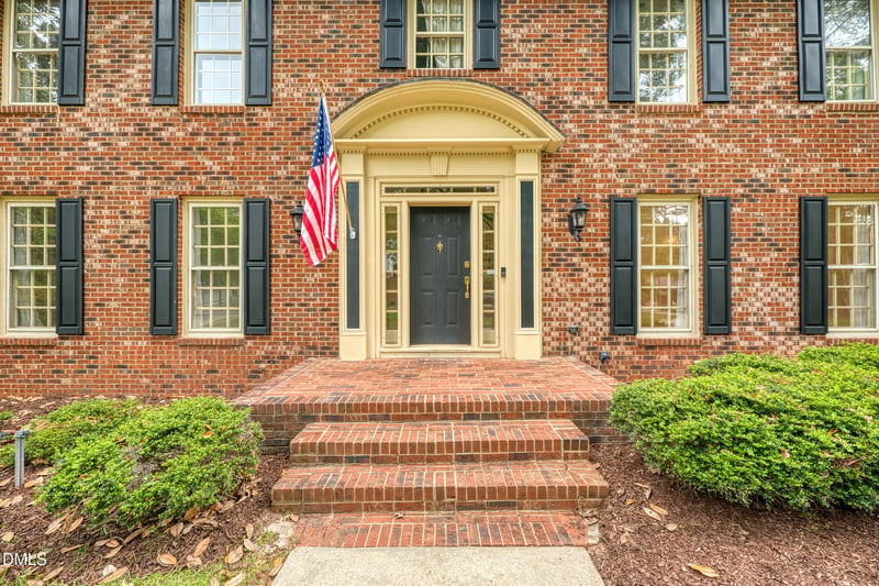 1901 Aurora Dr, Raleigh, NC 27615