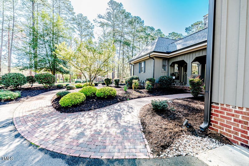 1901 Columbine Rd, Sanford, NC 27330