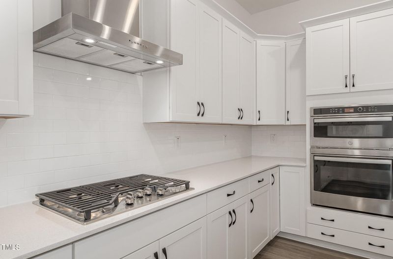 1901 Custom Ln, Apex, NC 27502