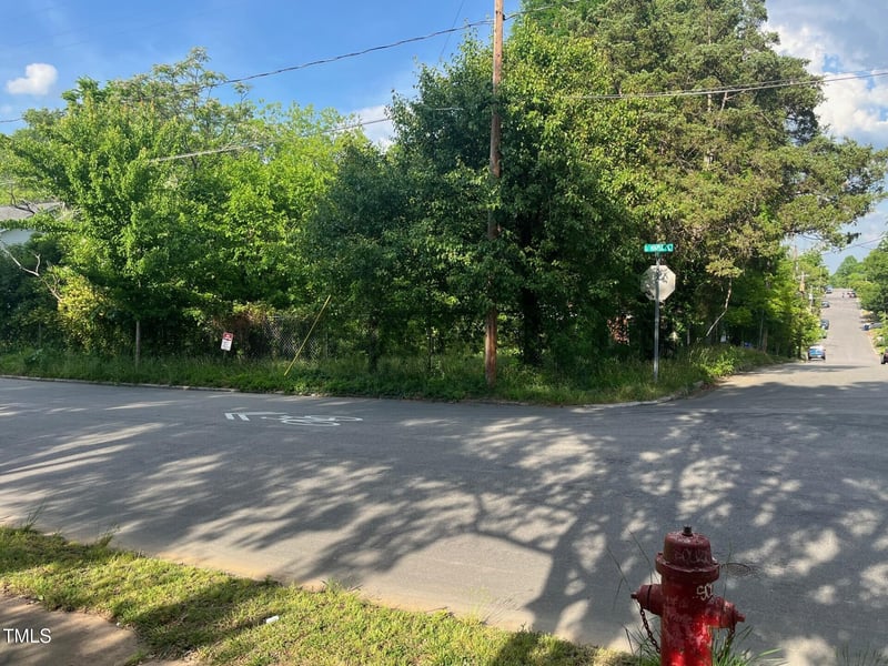 1901 Hart St, Durham, NC 27703