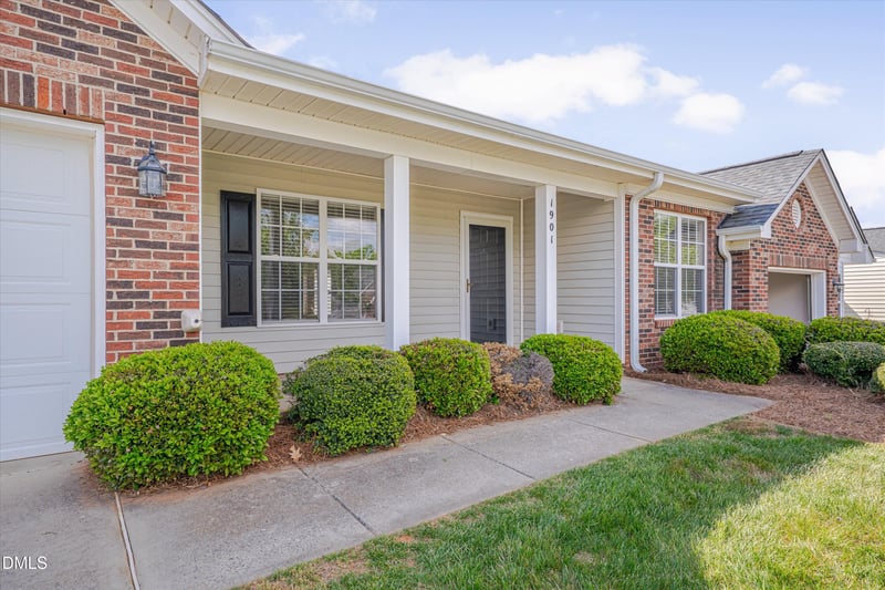 1901 Hawfields Crossing Ln, Mebane, NC 27302