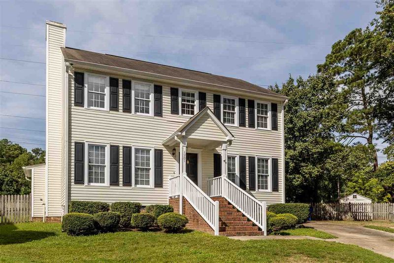 1901 Jupiter Hills Ct, Raleigh, NC 27604