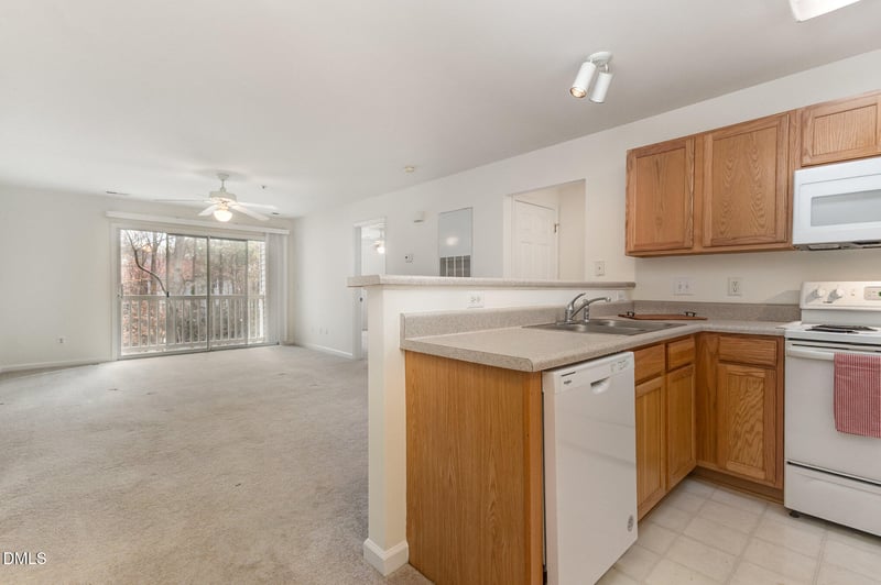 1901 Trailwood Heights Ln #204, Raleigh, NC 27603