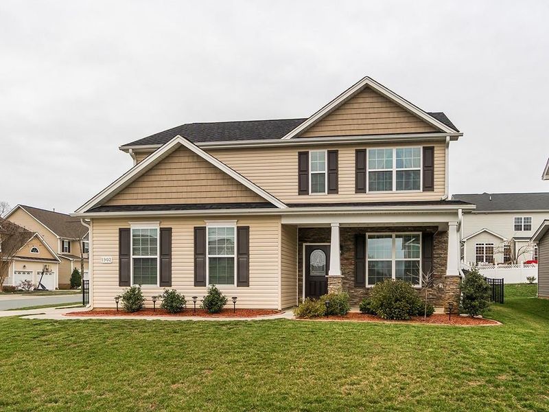 1902 Sinclair Tc, Burlington, NC 27215