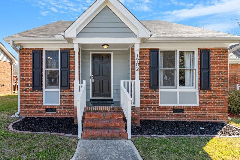 1902 Summerdale Dr, Raleigh, NC 27604