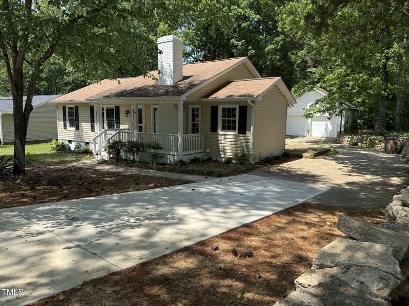 1902 Talloway Dr, Cary, NC 27511