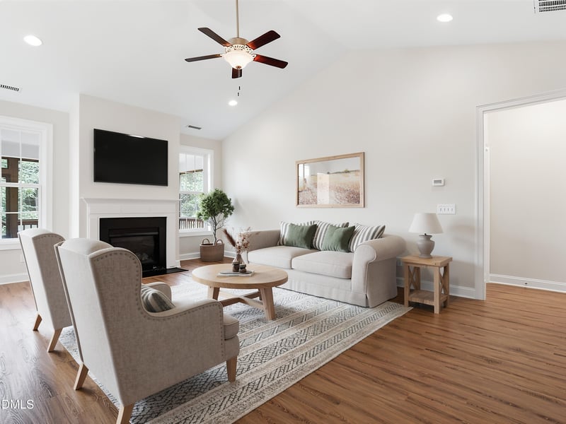 1903 Abniki Dr, Fuquay Varina, NC 27526