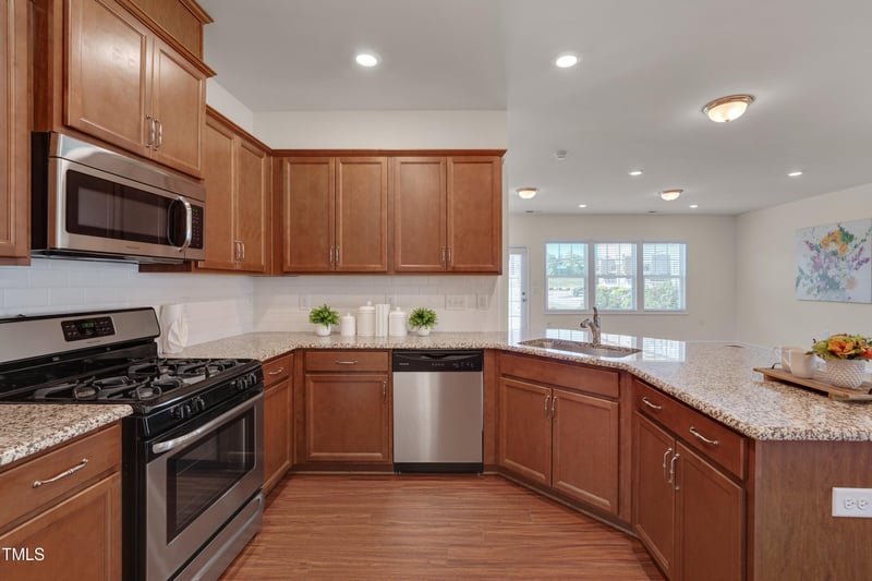 1904 Birdhouse Ln, Wake Forest, NC 27587