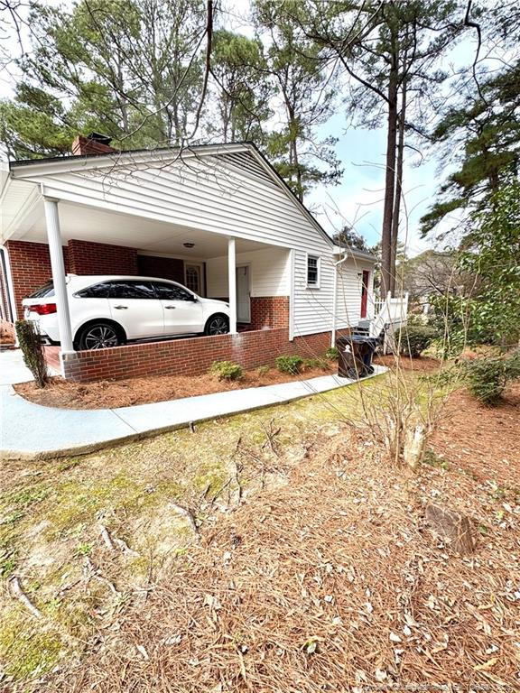 1904 Hamilton Dr, Sanford, NC 27330