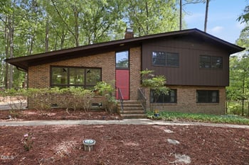 1904 Overland Dr, Chapel Hill, NC 27517