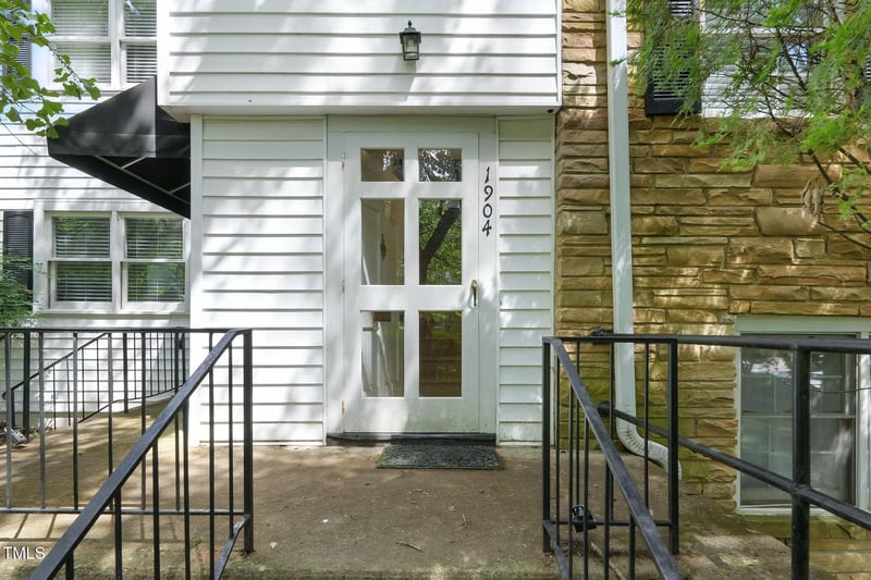1904 Smallwood Dr, Raleigh, NC 27605