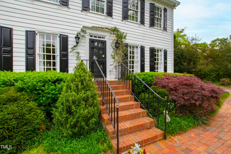 1904 Victoria Rd, Raleigh, NC 27608