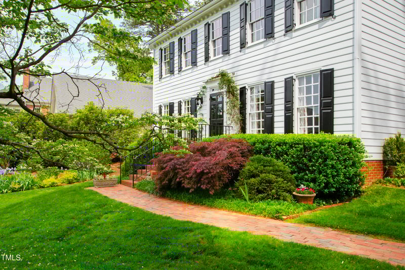1904 Victoria Rd, Raleigh, NC 27608