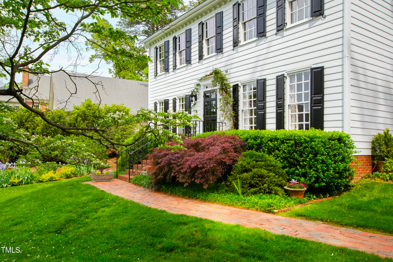 1904 Victoria Rd, Raleigh, NC 27608