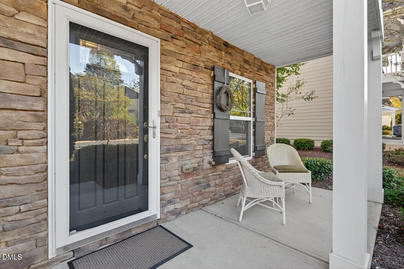 1905 Bartlett Cir, Hillsborough, NC 27278