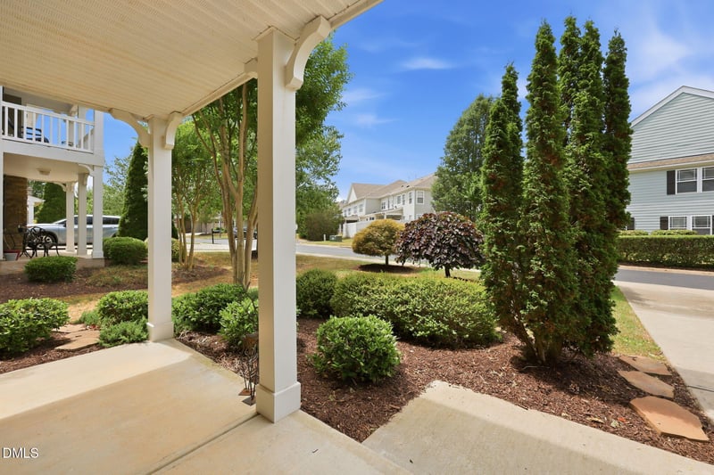 1905 Bartlett Cir, Hillsborough, NC 27278