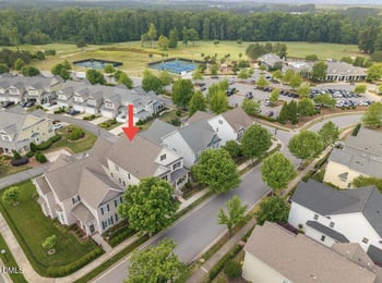 1905 Green Oaks Pw, Holly Springs, NC 27540