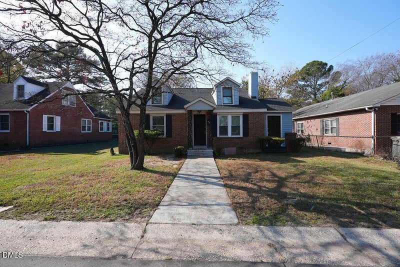 1905 Harris St, Fayetteville, NC 28301