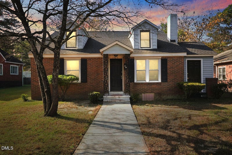 1905 Harris St, Fayetteville, NC 28301